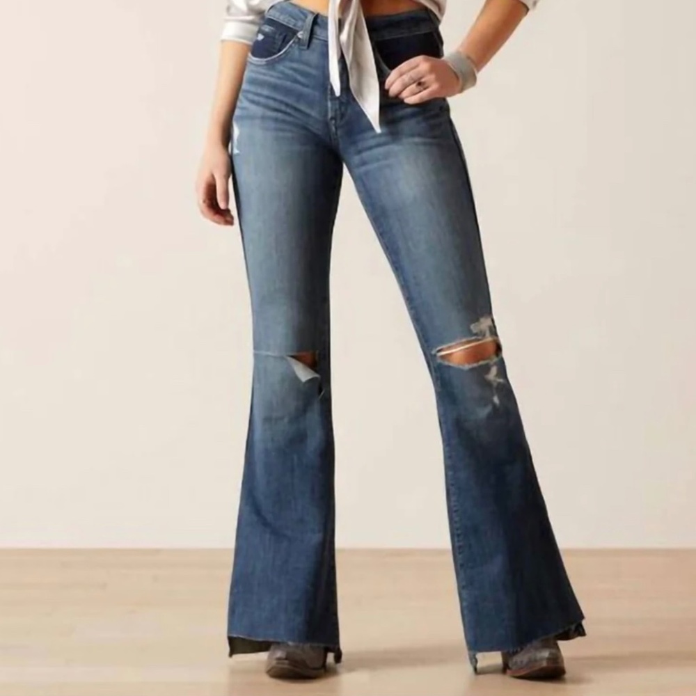 Ariat Thea High Rise Flare Staggared Hem Size 30R